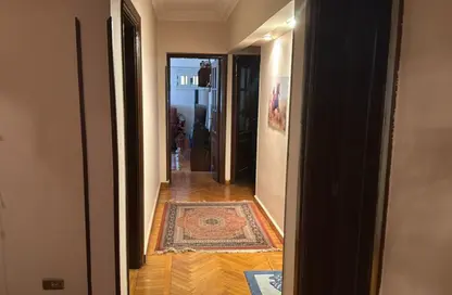 شقة - 3 غرف نوم - 3 حمامات للبيع في شارع الدكتور البطراوي - المنطقة الأولى - مدينة نصر - القاهرة