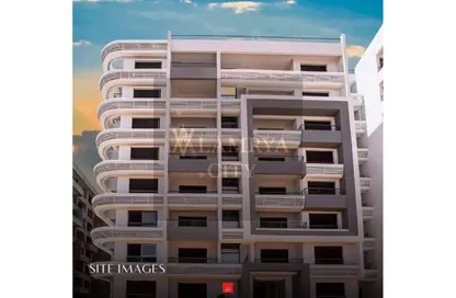 Townhouse - 3 Bedrooms - 4 Bathrooms for sale in Boardwalk - New Capital City - Cairo