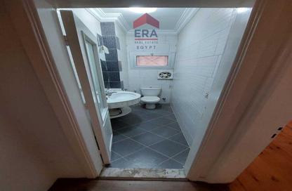 Office Space - Studio - 2 Bathrooms for sale in Sarayat Al Maadi - Hay El Maadi - Cairo