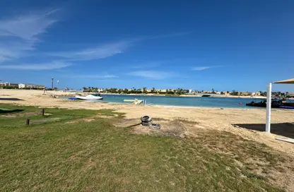 Villa - 7 Bedrooms - 6 Bathrooms for sale in Marina 5 - Marina - Al Alamein - North Coast