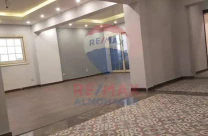 Apartment - 1 Bedroom - 2 Bathrooms for rent in Mohamed Hassan Al Gezery St. (Margeel) - Zamalek - Cairo