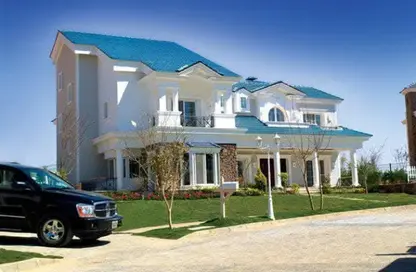 Villa - 4 Bedrooms - 5 Bathrooms for sale in Mountain View 1.1 - 5th Settlement Compounds - The 5th Settlement - New Cairo City - Cairo