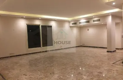 Villa - 4 Bedrooms - 4 Bathrooms for rent in Jeera - 13th District - Sheikh Zayed City - Giza