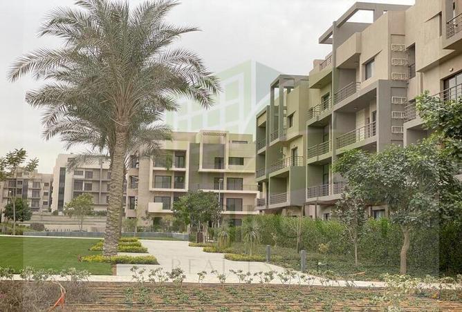 Apartment - 2 Bedrooms - 2 Bathrooms for sale in Moon Residences - Fifth Square - The 5th Settlement - New Cairo City - Cairo