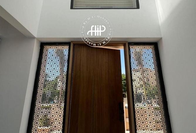 8324031 - Property Image 2