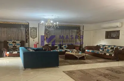 فيلا - 5 غرف نوم - 3 حمامات للبيع في محور العروبة - المنطقة أ - حى جنوب الاكايمية - مدينة القاهرة الجديدة - القاهرة