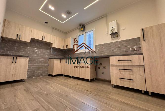 8328044 - Property Image 3