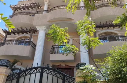 Villa - 7+ Bedrooms - 7+ Bathrooms for sale in West Somid - 6 October City - Giza