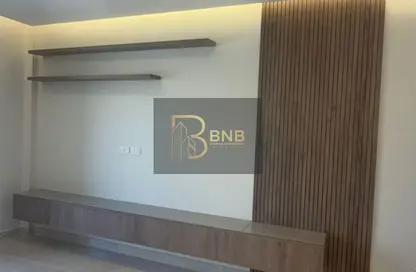 Apartment - 2 Bedrooms - 2 Bathrooms for rent in Moon Residences - Fifth Square - The 5th Settlement - New Cairo City - Cairo