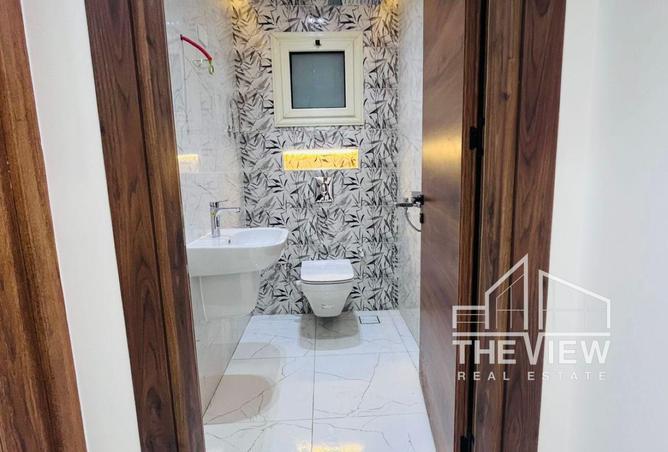 8047371 - Property Image 2