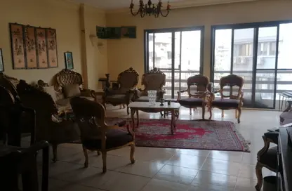 شقة - 3 غرف نوم - 1 حمام للايجار في شارع فريد سميكه - ميدان الحجاز - النزهة - القاهرة