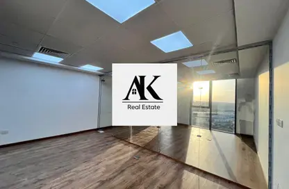 Office Space - Studio - 1 Bathroom for rent in Hyde Park Business District Mall - South Teseen St. - The 5th Settlement - New Cairo City - Cairo