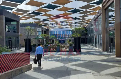 Retail - Studio - 2 Bathrooms for rent in Walk of Cairo - Sheikh Zayed Compounds - Sheikh Zayed City - Giza
