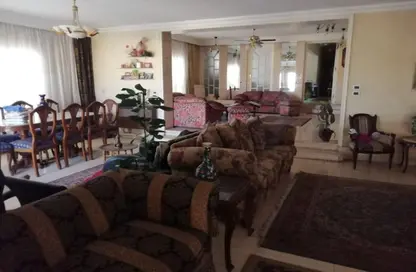 شقة - 3 غرف نوم - 3 حمامات للبيع في شارع مصطفي النحاس - المنطقة السادسة - مدينة نصر - القاهرة