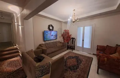 Apartment - 3 Bedrooms - 2 Bathrooms for sale in Shaarawy St. - Laurent - Hay Sharq - Alexandria