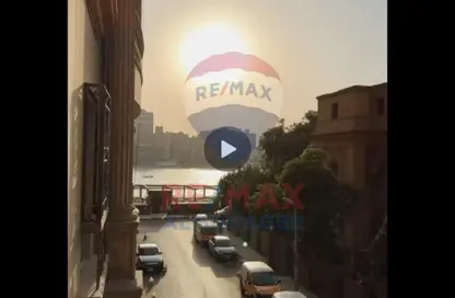 دوبلكس - 4 غرف نوم - 3 حمامات للايجار في شارع الفتح - الروضة - حي المنيل - القاهرة