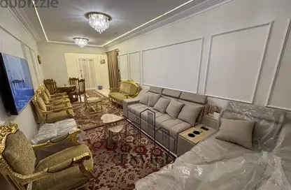 Apartment - 2 Bedrooms - 1 Bathroom for sale in Al Nasr Road - 1st Zone - Nasr City - Cairo