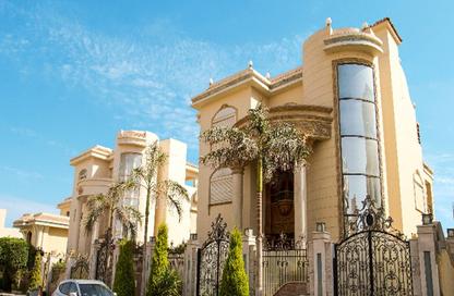 Villa - 5 Bedrooms - 3 Bathrooms for sale in Golden Heights - North Investors Area - New Cairo City - Cairo