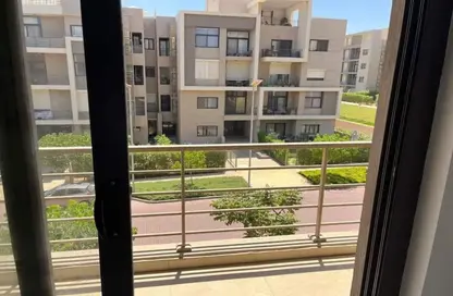 شقة - 2 حمامات للبيع في ساحة الفيلا - فيفث سكوير - التجمع الخامس - مدينة القاهرة الجديدة - القاهرة