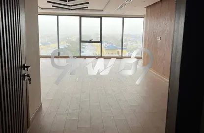 مساحات مكتبية - استوديو - 2 حمامات للايجار في شارع مجمع البنوك - شارع التسعين الجنوبي - التجمع الخامس - مدينة القاهرة الجديدة - القاهرة