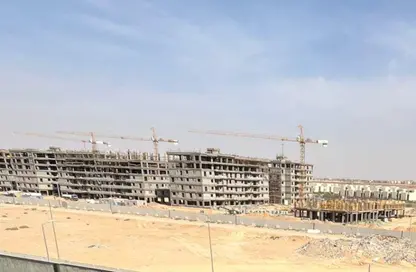 شقة - 3 غرف نوم - 3 حمامات للبيع في كمبوند البروج - كمبوندات الشروق - مدينة الشروق - القاهرة