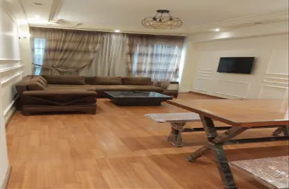 شقة - 2 غرف نوم - 1 حمام للايجار في شارع شهاب - المهندسين - الجيزة