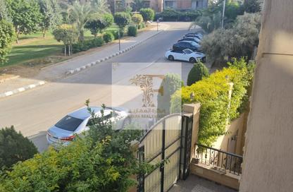 شقة - 3 غرف نوم - 2 حمامات للايجار في البنفسج 3 - البنفسج - مدينة القاهرة الجديدة - القاهرة