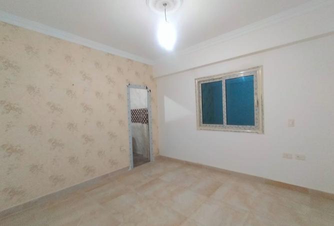 8300052 - Property Image 3