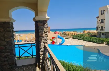 Chalet - 2 Bedrooms - 2 Bathrooms for sale in Blue Blue - Al Ain Al Sokhna - Suez