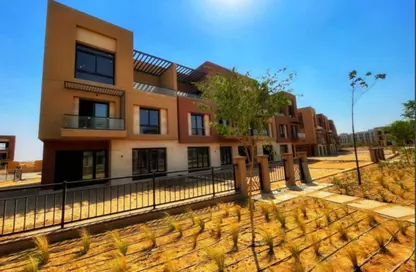 Townhouse - 4 Bedrooms - 2 Bathrooms for sale in District 5 - 5th Settlement Compounds - The 5th Settlement - New Cairo City - Cairo