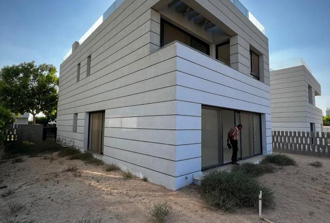8048420 - Property Image 2