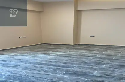 Apartment - 2 Bedrooms - 3 Bathrooms for sale in Mountain View iCity - 5th Settlement Compounds - The 5th Settlement - New Cairo City - Cairo