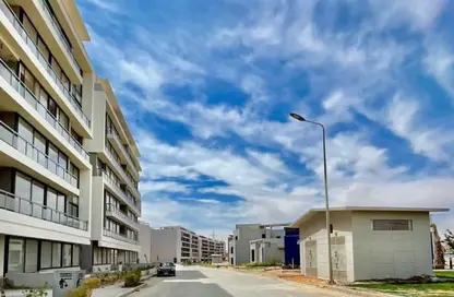 Apartment - 3 Bedrooms - 3 Bathrooms for sale in lakefront - Hadayek October - 6 October City - Giza