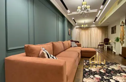 شقة - 3 غرف نوم - 2 حمامات للايجار في قطامية جاردنز - كمبوندات القطامية - القطامية - مدينة القاهرة الجديدة - القاهرة