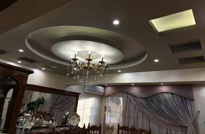 شقة - 3 غرف نوم - 2 حمامات للبيع في شارع تحسين فرغلي - المنطقة الأولى - مدينة نصر - القاهرة