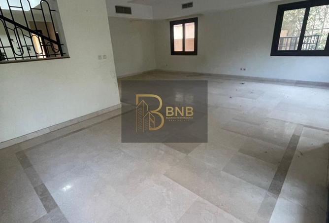 8043357 - Property Image 3