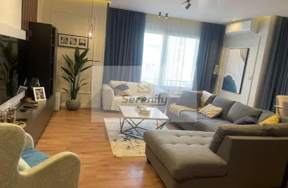 Apartment - 2 Bedrooms - 2 Bathrooms for sale in Palm Hills Village Gate - South Investors Area - New Cairo City - Cairo