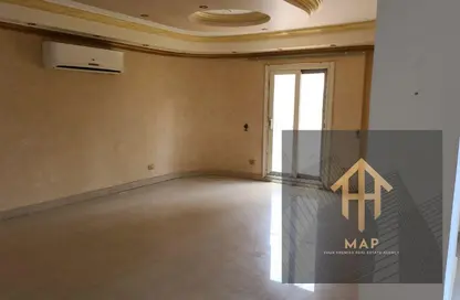 Office Space - Studio - 2 Bathrooms for rent in Gameat Al Dewal Al Arabeya St. - Mohandessin - Giza