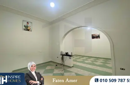 Apartment - 3 Bedrooms - 1 Bathroom for sale in Smouha - Hay Sharq - Alexandria