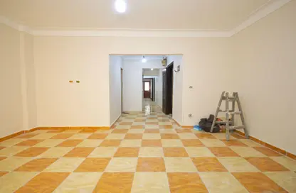 Apartment - 2 Bedrooms - 1 Bathroom for sale in El Mandara - Hay Than El Montazah - Alexandria