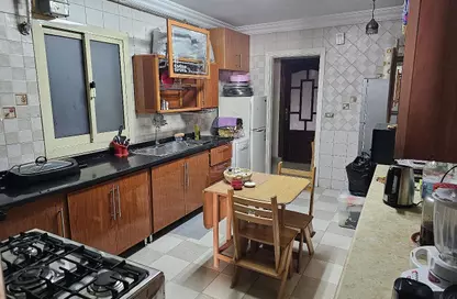 Apartment - 3 Bedrooms - 2 Bathrooms for sale in Saeed Zakaria St. - Al Sefarat District - Nasr City - Cairo