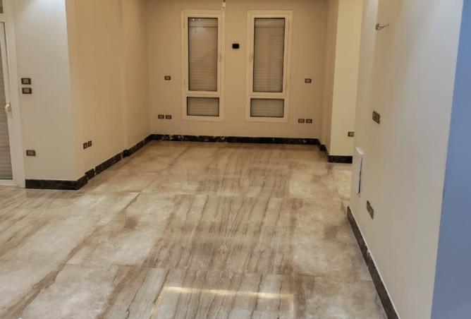 8173905 - Property Image 2