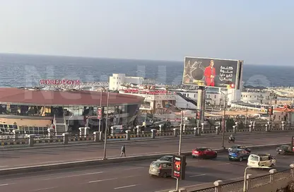 شقة - 3 غرف نوم - 2 حمامات للايجار في شارع رشدي - رشدي - حي شرق - الاسكندرية