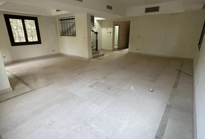 8075992 - Property Image 3
