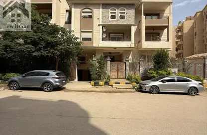 Apartment - 3 Bedrooms - 2 Bathrooms for sale in South Lotus - El Lotus - New Cairo City - Cairo