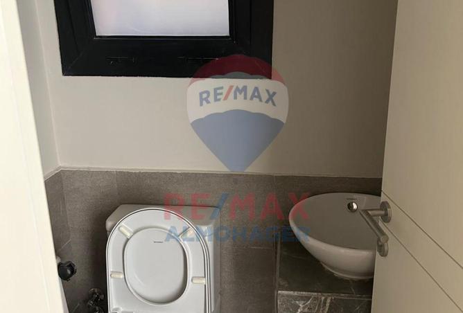 8429672 - Property Image 3