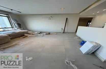 (بنتهاوس  (روف - 4 غرف نوم - 2 حمامات للبيع في جاليريا  مون فالى - المستثمرين الجنوبية - مدينة القاهرة الجديدة - القاهرة