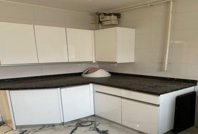 8195437 - Property Image 3