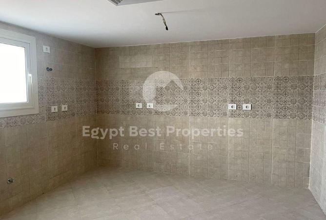 8018268 - Property Image 3