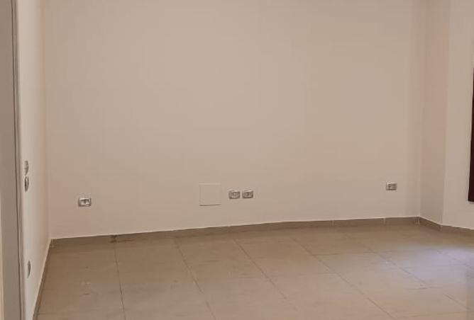 8298408 - Property Image 2